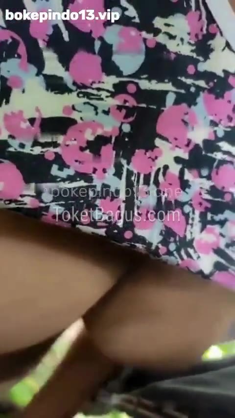 05:01 104 Paksa adek masih smp ngentot dihutan jsg792msg793